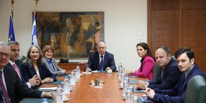 Συνάντηση του Υπουργού Ανάπτυξης με αντιπροσωπεία της κρατικής αναπτυξιακής τράπεζας των ΗΠΑ