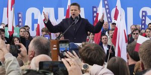 O δήμαρχος της Βαρσοβίας και υποψήφιος πρόεδρος της Πολωνίας,  Ραφάλ Τρζασκόφσκι 