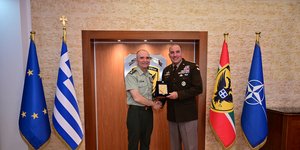 H επίσκεψη του Andrew Poppas