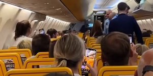 ﻿Χάος σε πτήση της Ryanair