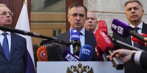 Ο Βλαντίμιρ Μεντίνσκι