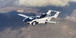 Μια σλοβακική startup εργάζεται για να κάνει πραγματικότητα το όνειρο των ιπτάμενων αυτοκινήτων / KLEIN VISION