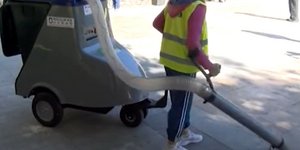 Yπάλληλοι καθαριότητας στις Σέρρες δεν χρησιμοποιούν πανάκριβα σάρωθρα γιατί φοβούνται ότι έχουν GPS και θα τους εντοπίζουν!