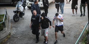 Στα δικαστήρια τα φερόμενα ως μέλη της Εθνικιστική Νεολαίας Θεσσαλονίκης