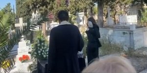 Οδύνη στο μνημόσυνο για τους 6 μήνες από τον θάνατο του Δημήτρη Σούρα