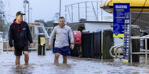 νερο στο γονατο 