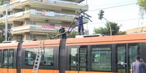Ατύχημα με κεραία συρμού τραμ στη Γλυφάδα