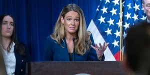 Η εκπρόσωπος του υπουργείου Τρίσα ΜακΛάφλιν