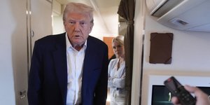 Ο Ντόναλντ Τραμπ στο Air force one