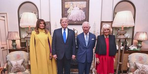 Μελάνια και Ντόναλντ Τραμπ με τον Κάρολο και την Καμίλα