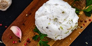 Τυρί με αρωματικά