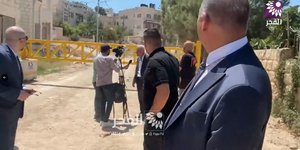 Η στιγμή που η αντιπροσωπεία των διπλωματών ακούει τους πυροβολισμούς στην Τζενίν