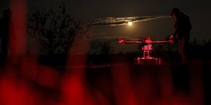 Ουκρανικό drone που μεταφέρει προμήθειες και βόμβες στο μέτωπο του Ντόνετσκ