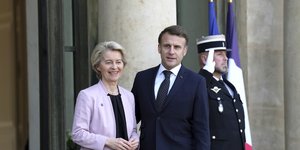 Ουρσουλα φον ντερ Λάιεν, Εμανουέλ Μακρόν