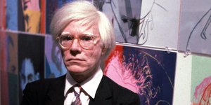 Μια νέα έκθεση για τον Γουόρχολ προσπαθεί να αποκρυπτογραφήσει τον αληθινό του χαρακτήρα / WIKIPEDIA