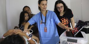 ﻿Σε υπερφορτωμένες και υποστελεχωμένες κλινικές στην αμαζόνια Βραζιλία, οι γιατροί χρησιμοποιούν τεχνητή νοημοσύνη για να εντοπίζουν λάθη / WIKIPEDIA