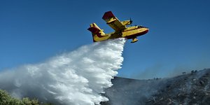 From the fire in the coastal area of Palaia Fokaia