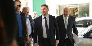 Ανδρουλάκης: Με τις ευλογίες της Νέας Δημοκρατίας στη χώρα λειτουργούν ισχυρά ολιγοπώλια και καρτέλ