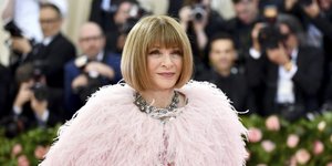 Η Άννα Γουίντουρ στο Met Gala