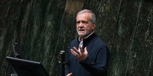 Ο Μασούντ Πεζεσκιάν