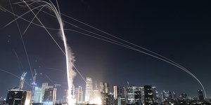 Aνησυχεί η Βρατανία για αντίποινα από το Ιράν