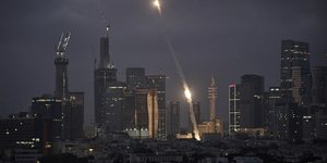 Το Πεκίνο καταδικάζει τις επιθέσεις του Ισραήλ