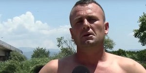 Άραχθος: Έβαλε τα κλάματα ο ήρωας που έσωσε τα δύο παιδιά -«Ήταν πολύ βαθιά -Είμαι ξένος, σκέφτομαι τα παιδιά μου»