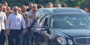 Άρτα: Ανείπωτος πόνος -Το τελευταίο αντίο στον 14χρονο Σπύρο, που έχασε τη ζωή του στα νερά του Αράχθου
