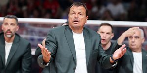 Αταμάν: Πιθανό να ακυρωθούν οι τελικοί, αυτό θέλει ο Ολυμπιακός -Αντέδρασα όταν έβρισαν την Τουρκία