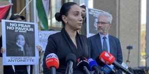 Η δημοσιογράφος Αντουανέτ Λατούφ