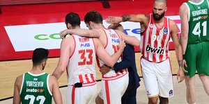 Ολυμπιακός-Παναθηναϊκός: Γύρισε το πόδι του ο Βεζένκοφ