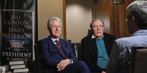 Οι Bill Clinton και James Patterson το 2018