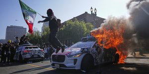 Τρίτη ημέρα διαδηλώσεων στο Λος Άντζελες