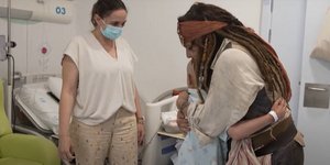 Ό Τζόνι Ντεπ έγινε ξανά Τζακ Σπάροου για καλό σκοπό