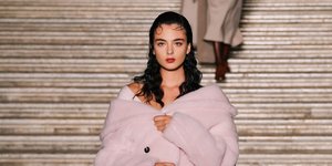 Ντέβα Κασέλ