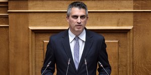 Ο υπουργός Υποδομών και Μεταφορών Χρίστος Δήμας στη Βουλή