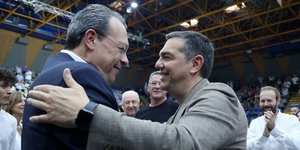 Σωκράτης Φάμελλος και Αλέξης Τσίπρας στο 5ο Συνέδριο του ΣΥΡΙΖΑ