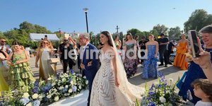 Ο γάμος υπερπαραγωγή ομογενών