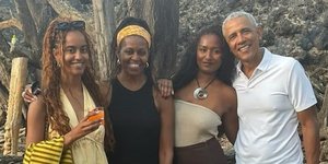 Νέα οικογενειακή φωτογραφία των Ομπάμα