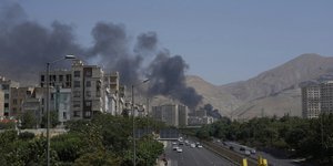 Νέες ισραηλινές επιθέσεις στην Τεχεράνη