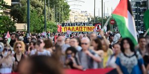 Συγκέντρωση διαμαρτυρίας έξω από την ισραηλινή πρεσβεία για την αναχαίτιση του πλοίου Madleen