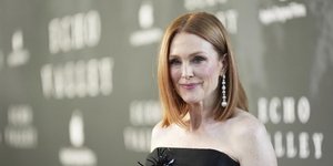 Τζούλιαν Μουρ/Φωτογραφία AP