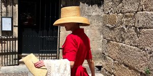 Η πιο κομψή καλεσμένη σε πρωινό γάμο φόρεσε Zara κάτω από 50 ευρώ