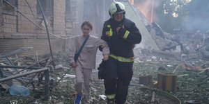 Πέντε νεκροί στο Κίεβο από νυχτερινή επιδρομή της Ρωσίας