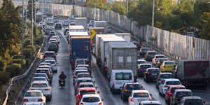 Χάος στον Κηφισό, μποτιλιάρισμα 20 χιλιομέτρων