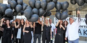 Συγγενείς θυμάτων απο τη φωτιά στο Μάτι