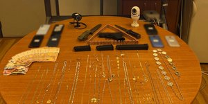 Όσα κατασχέθηκαν κατά τη διάρκεια της επιχείρησης στα Μέγαρα