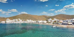 Λιμάνι Κύθνου - Μέριχας / Φωτογραφία: Shutterstock