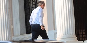 Ο Κυριάκος Μητσοτάκης φτάνει στο Μαξίμου