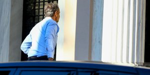 Κυριάκος Μητσοτάκης προσερχόμενος στο ΚΥΣΕΑ